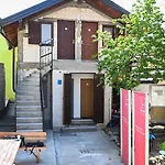 아파트 Elem Skver 투즐라