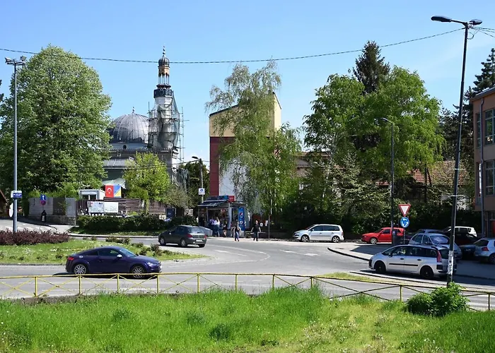 Elem Skver Apartman *